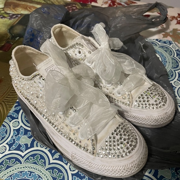 Bedazzled converse - Picture 3 of 3